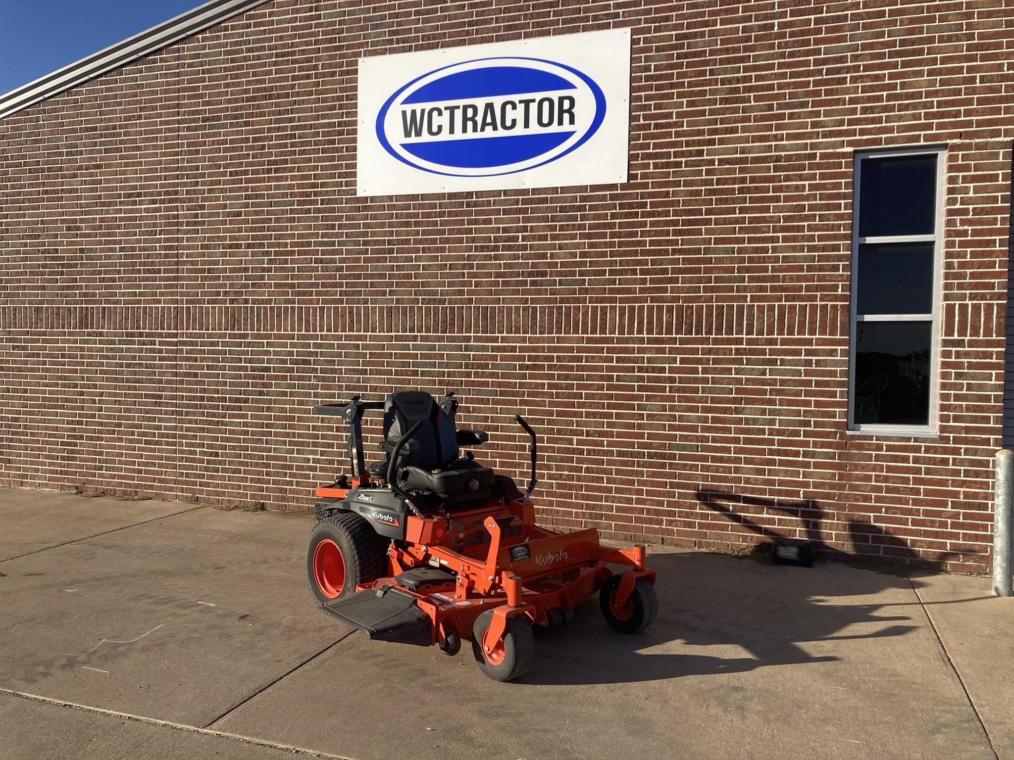 2024 Kubota Z726X Equipment Image0