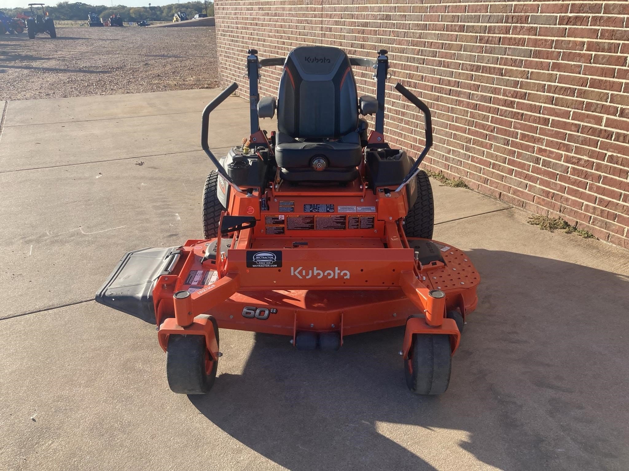 2024 Kubota Z726X Equipment Image0