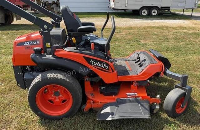 Image of Kubota ZD1211 equipment image 1