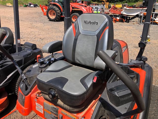 Image of Kubota ZD1211 equipment image 4