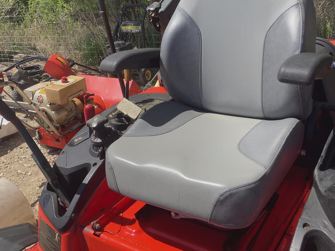Image of Kubota ZD1211L Image 1