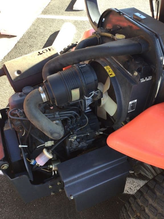 Image of Kubota ZD28 equipment image 4