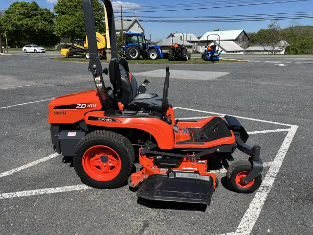 Image of Kubota ZD1011-3-54 equipment image 2