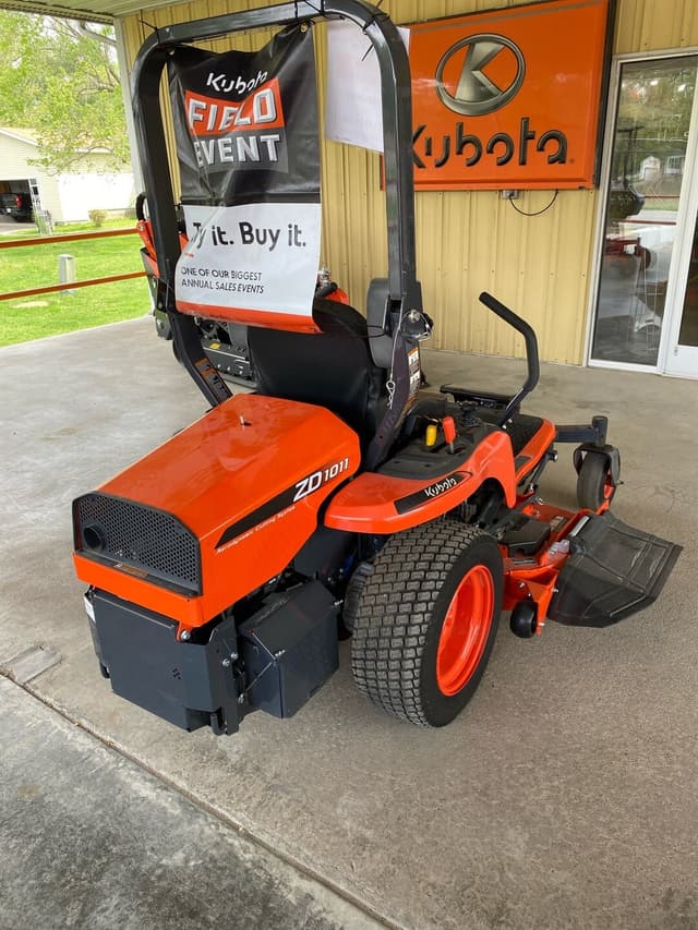 Image of Kubota ZD1011 equipment image 2