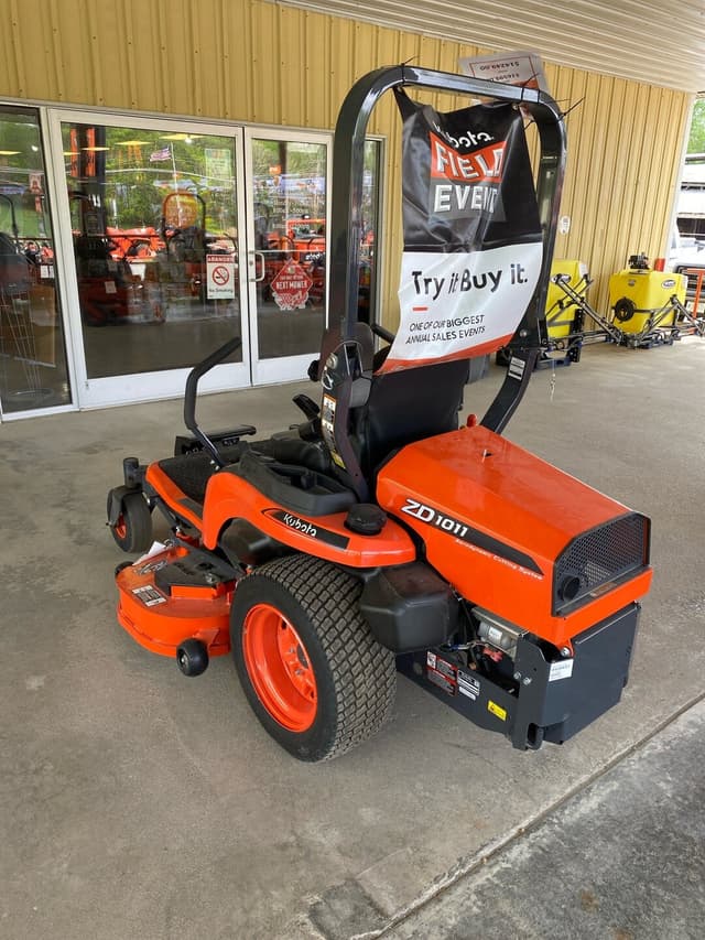 Image of Kubota ZD1011 equipment image 4