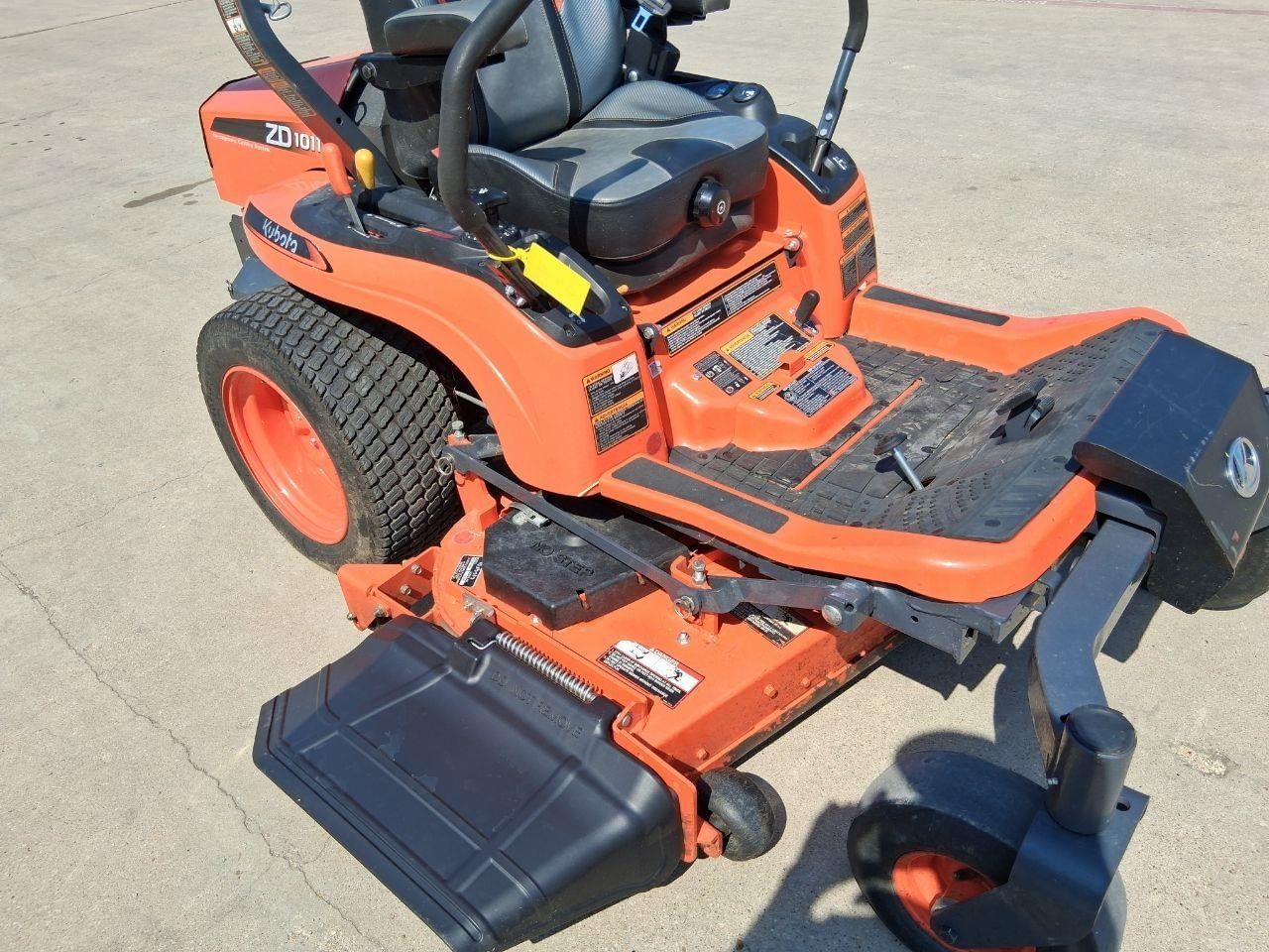 2023 Kubota ZD1011 Equipment Image0