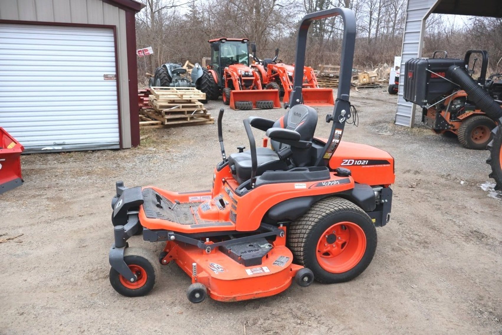 Kubota ZD1021 Equipment Image0