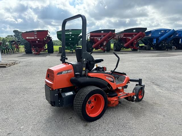 Image of Kubota ZD1211 equipment image 4