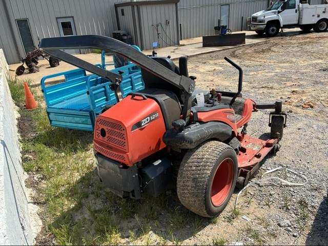 Image of Kubota ZD1211 equipment image 2