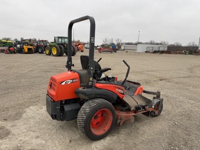 Image of Kubota ZD1211 equipment image 4
