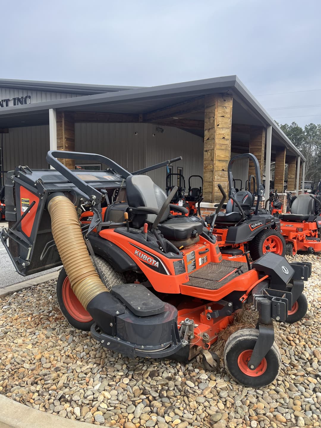 Image of Kubota ZD1211-60 Image 0