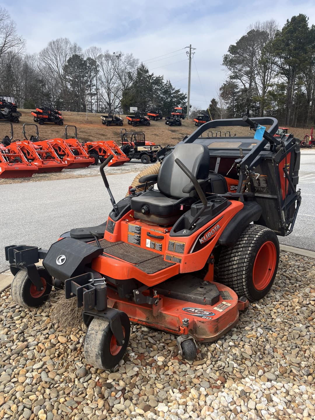 Image of Kubota ZD1211-60 Image 1