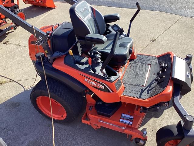 Image of Kubota ZD1211-60 equipment image 1