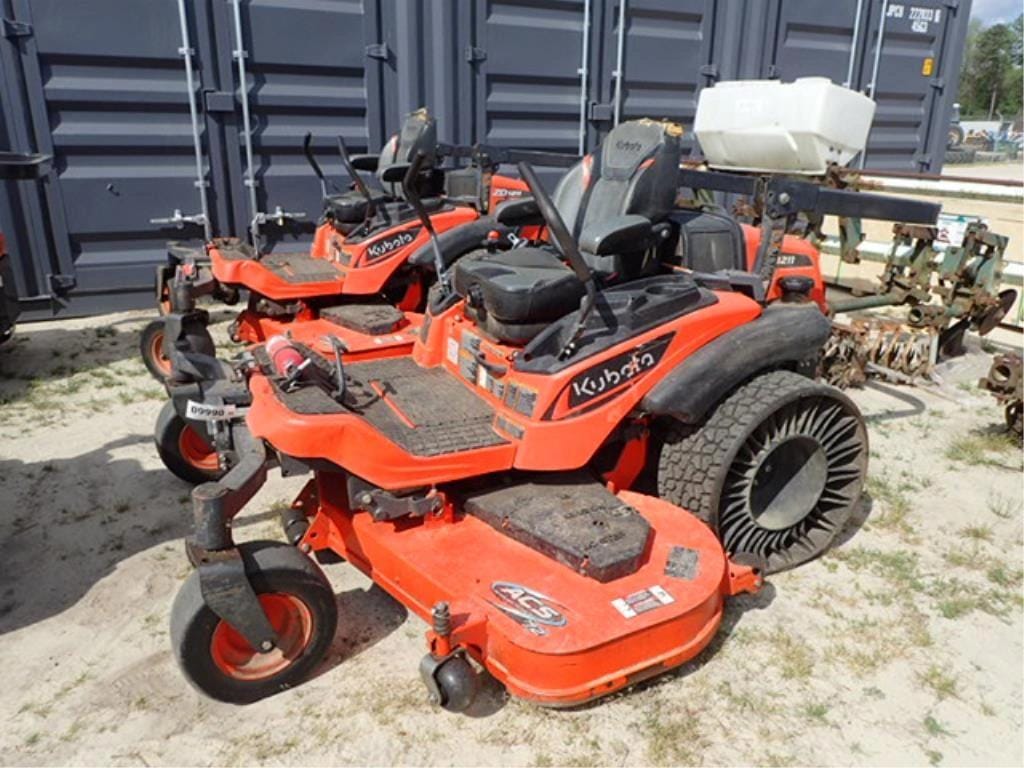 Kubota ZD1211 Equipment Image0