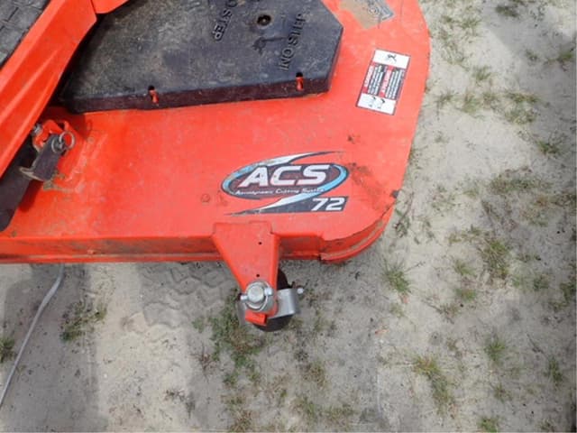 Image of Kubota ZD1211 equipment image 3