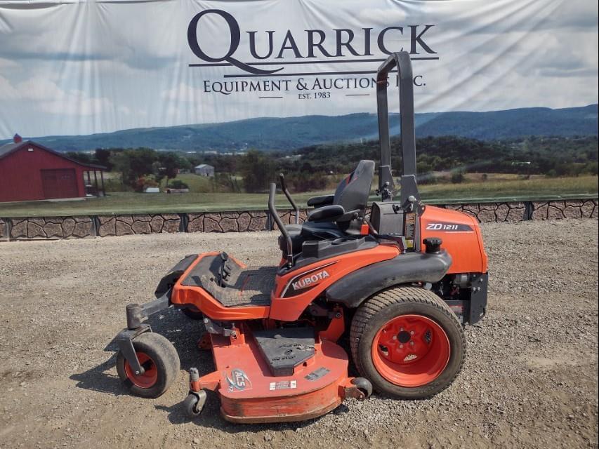 Image of Kubota ZD1211 Primary image