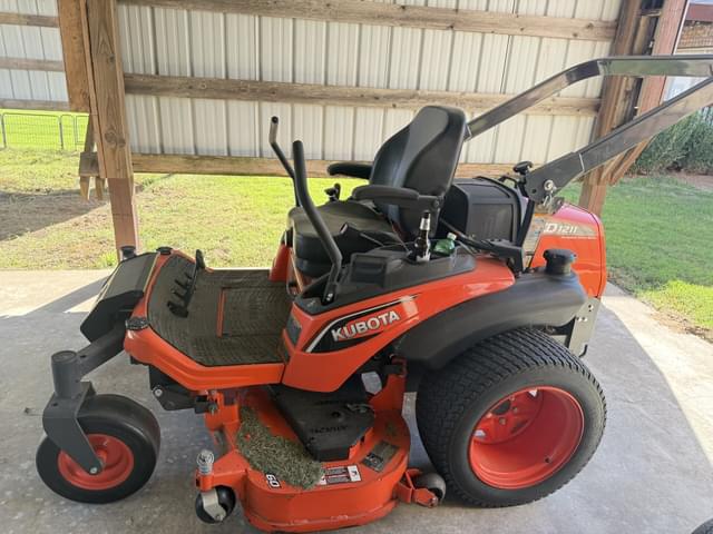 Image of Kubota ZD1211 equipment image 1