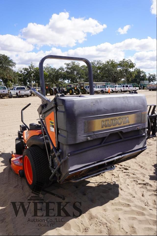 Image of Kubota ZD1211 equipment image 3