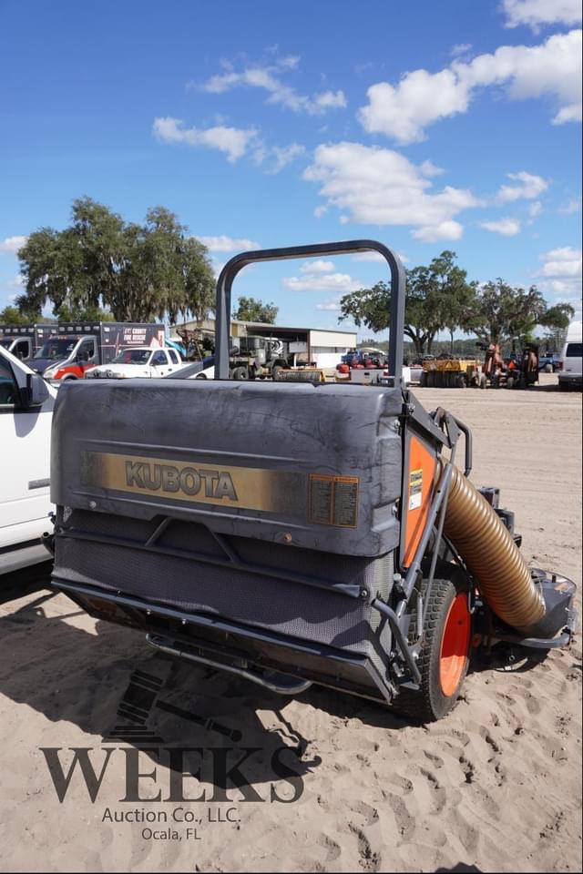 Image of Kubota ZD1211 equipment image 2