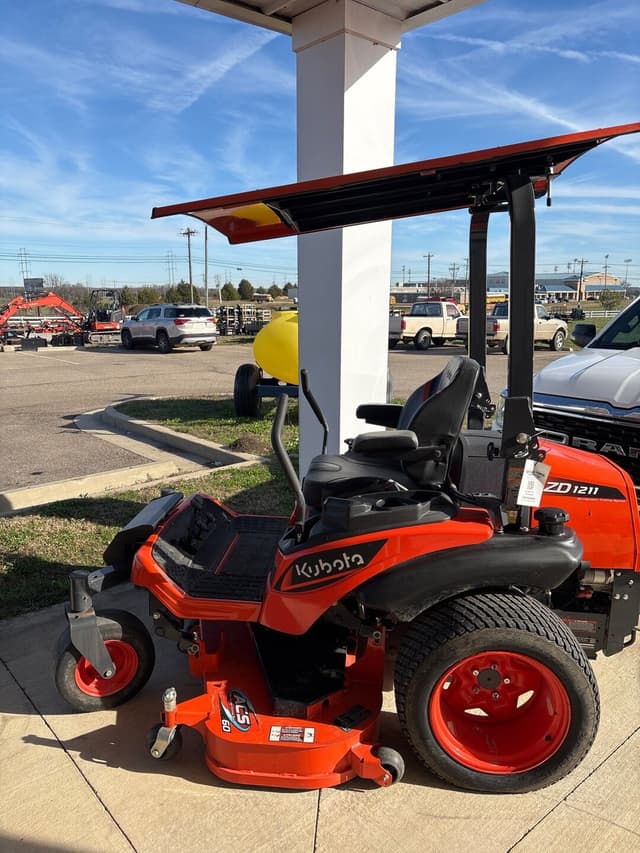 Image of Kubota ZD1211 equipment image 4