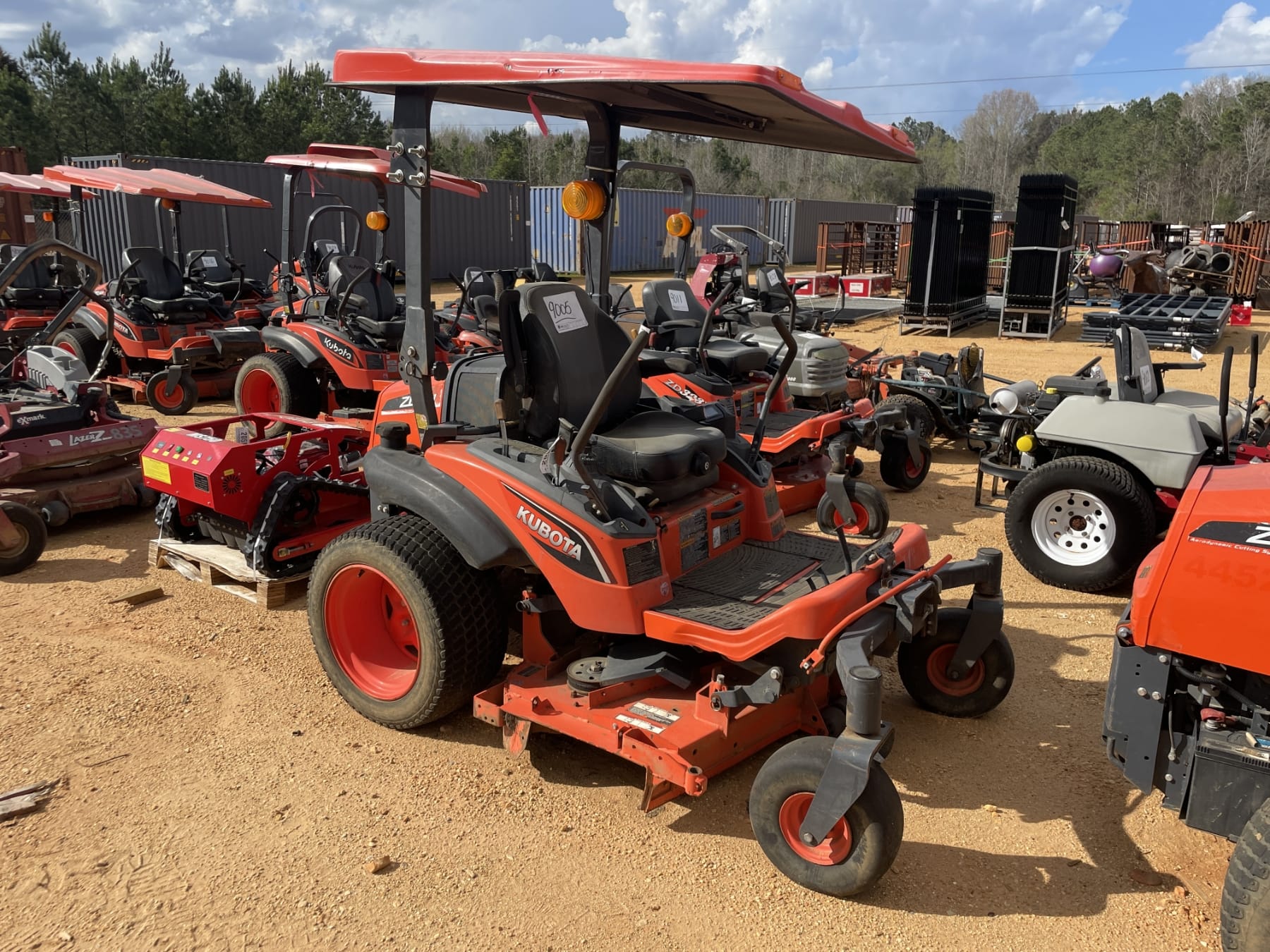 Kubota ZD1211 Equipment Image0