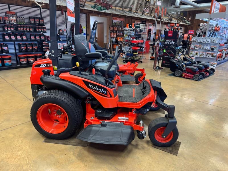 Image of Kubota ZD1211 Image 1