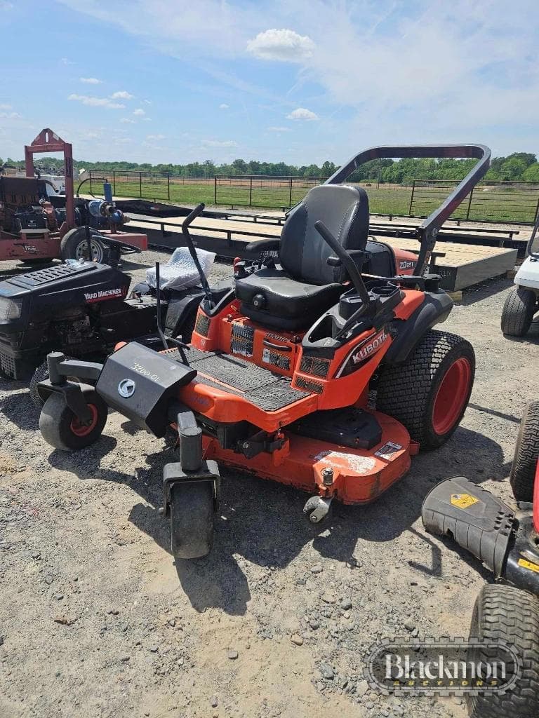 Image of Kubota ZD1211 Image 0