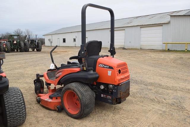 Image of Kubota ZD1211 equipment image 1