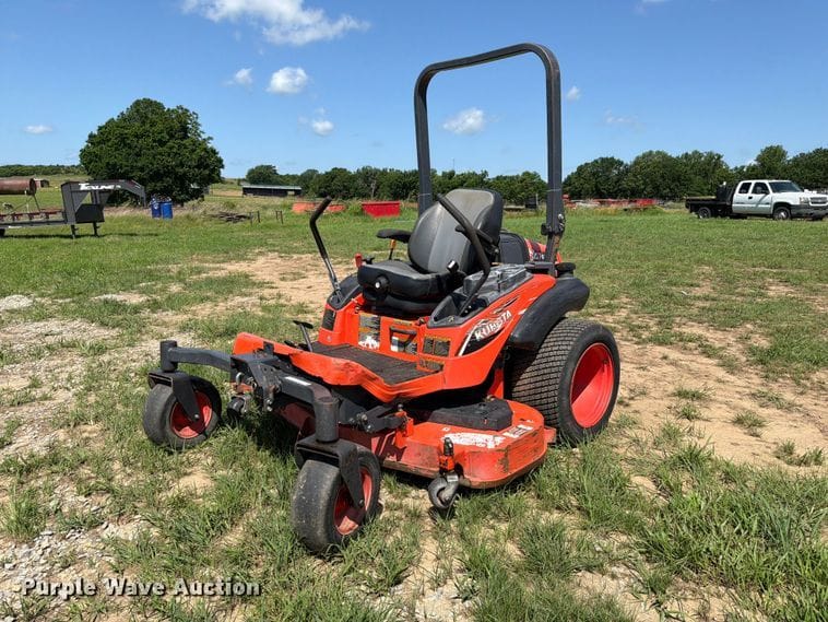 Kubota ZD1211 Equipment Image0