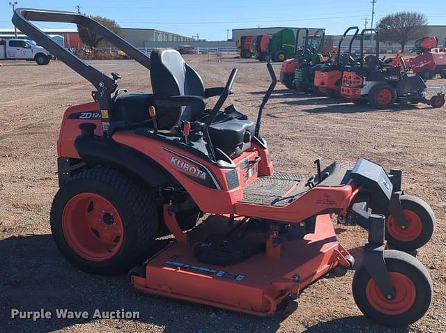 Image of Kubota ZD1211 equipment image 3