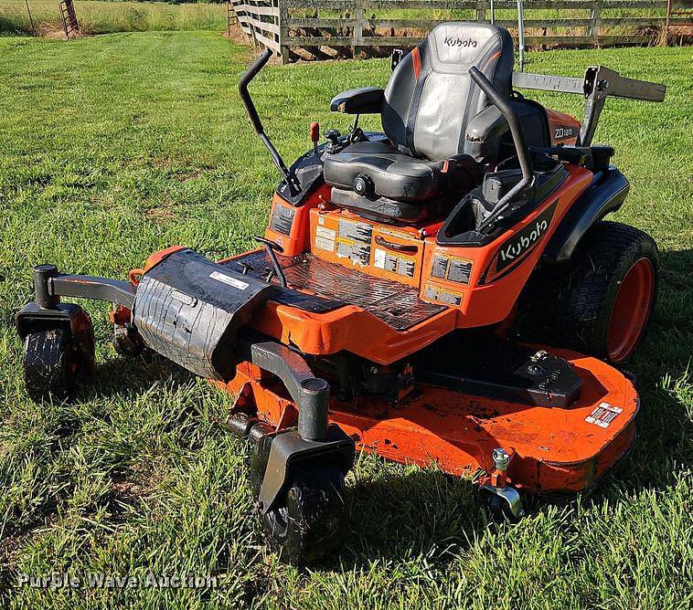 Image of Kubota ZD1211 Primary image