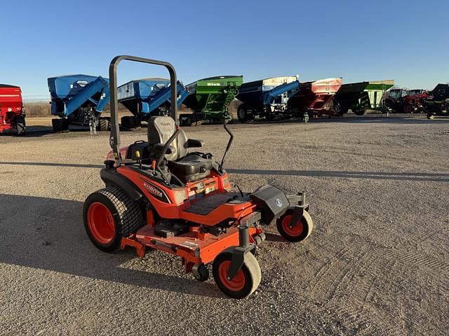 Image of Kubota ZD1211L equipment image 2