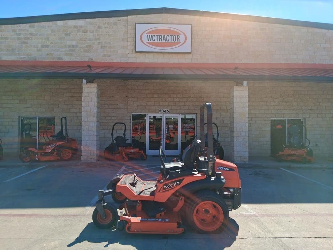 Image of Kubota ZD1211L Image 1