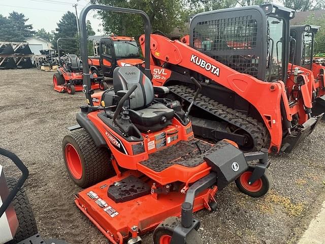 Image of Kubota ZD1211 Image 0