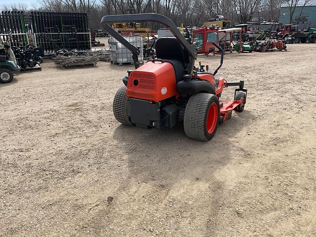 Image of Kubota ZD1211L equipment image 4