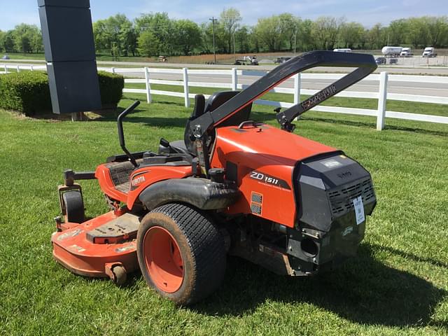 Image of Kubota ZD1511 equipment image 4