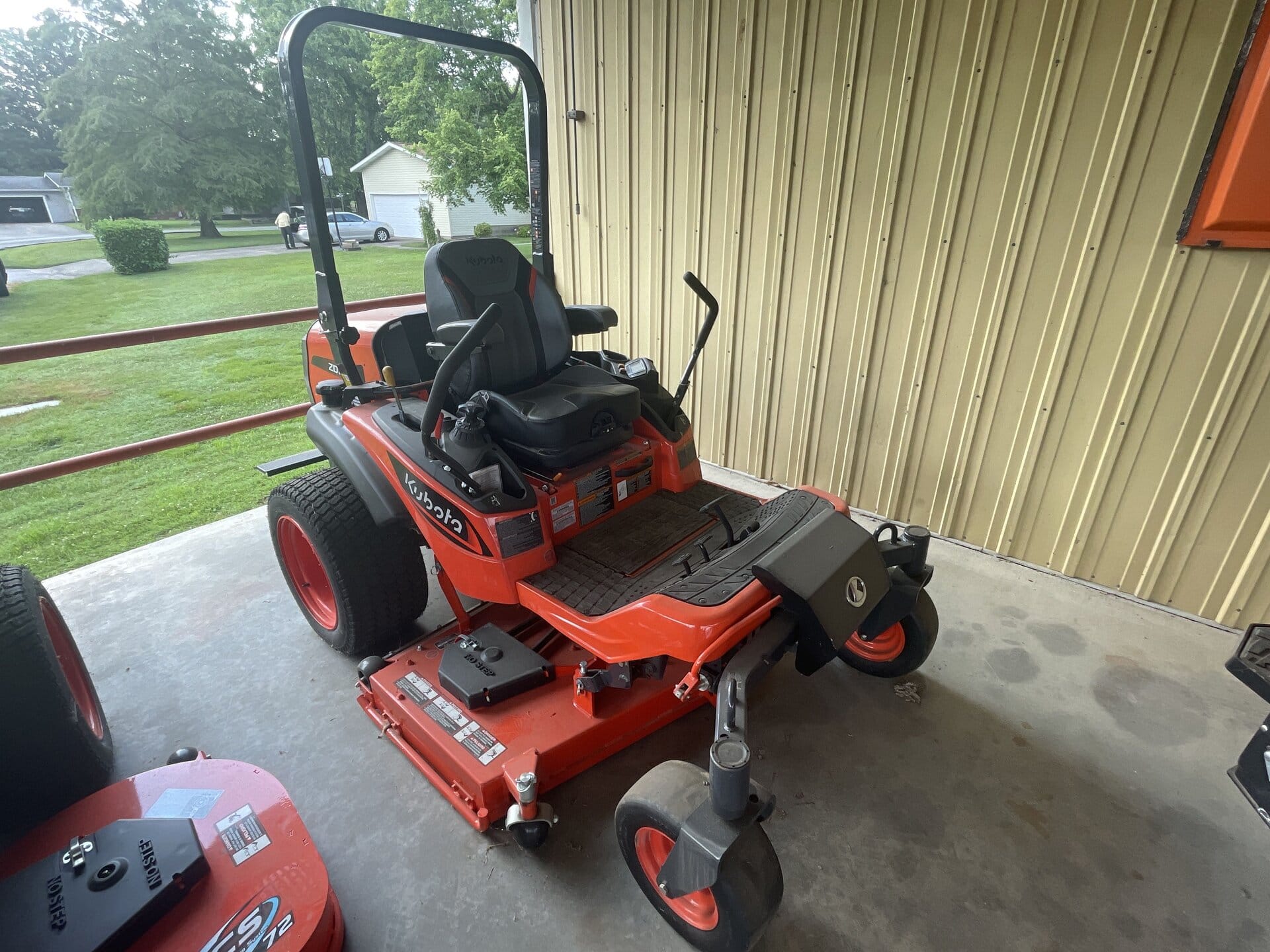 Kubota ZD1611RL Equipment Image0