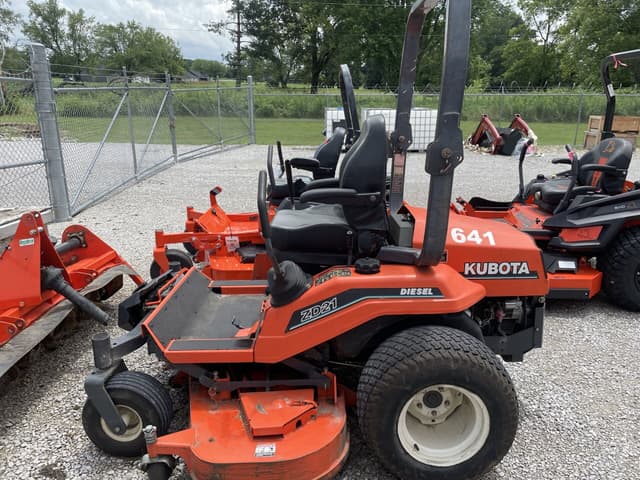 Image of Kubota ZD21-60P equipment image 3