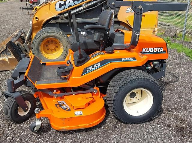 Image of Kubota ZD21 equipment image 4
