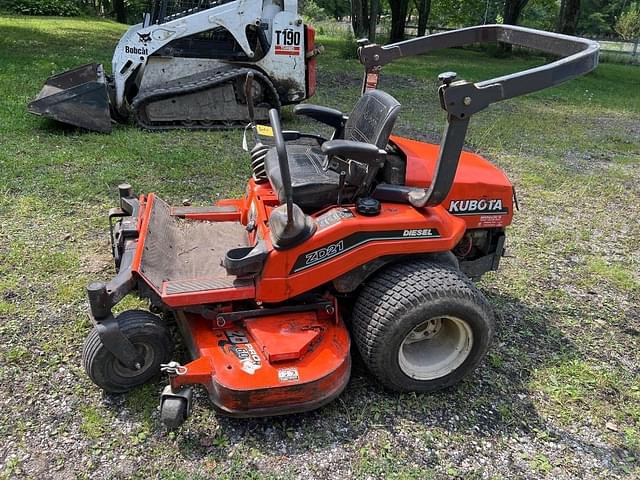 Image of Kubota ZD21 equipment image 2