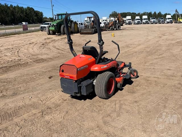 Image of Kubota ZD221 equipment image 4