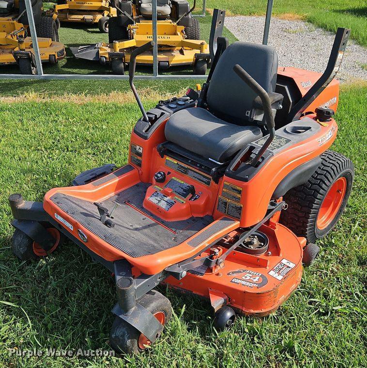 Image of Kubota ZD221 Primary image