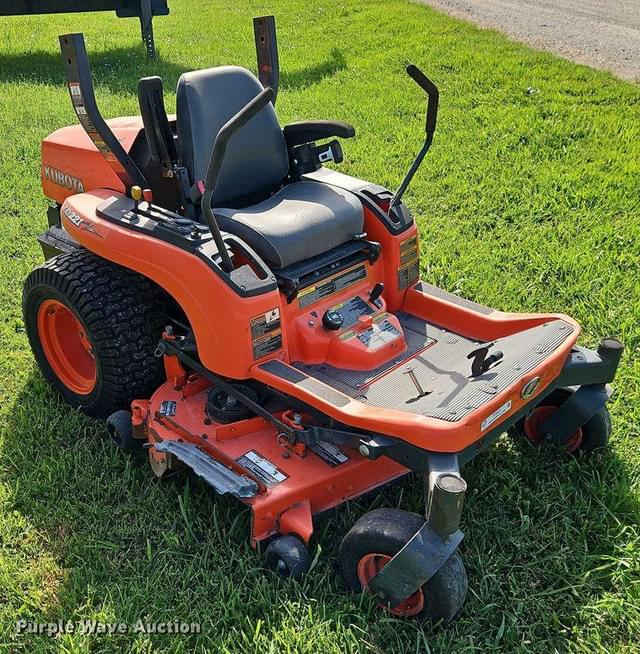 Image of Kubota ZD221 equipment image 2