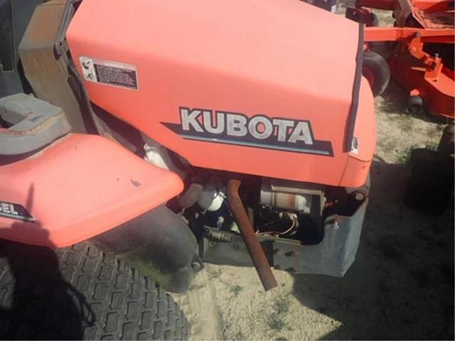 Image of Kubota ZD28 equipment image 4