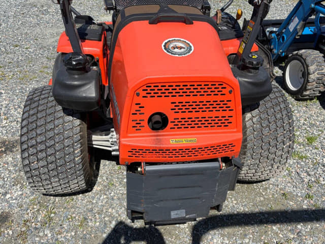Image of Kubota ZD323 equipment image 4