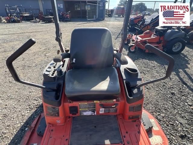 Image of Kubota ZD323 equipment image 4