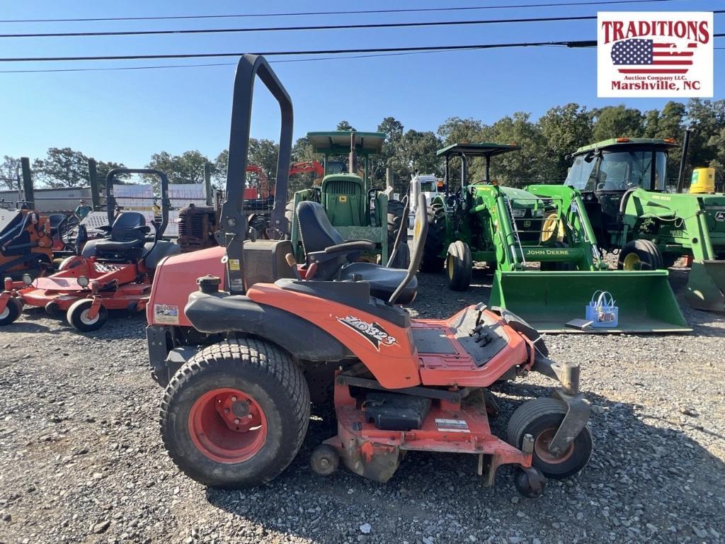 Image of Kubota ZD323 Primary image