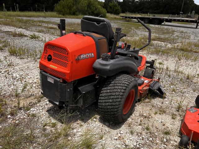 Image of Kubota ZD323 equipment image 3
