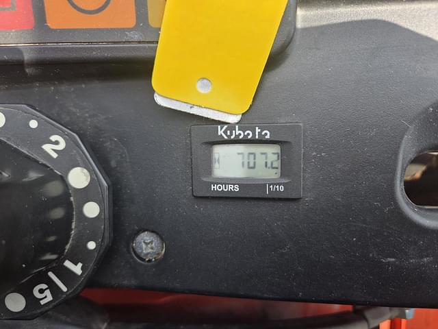 Image of Kubota ZD326 equipment image 4