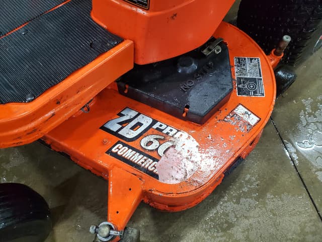 Image of Kubota ZD326 equipment image 2